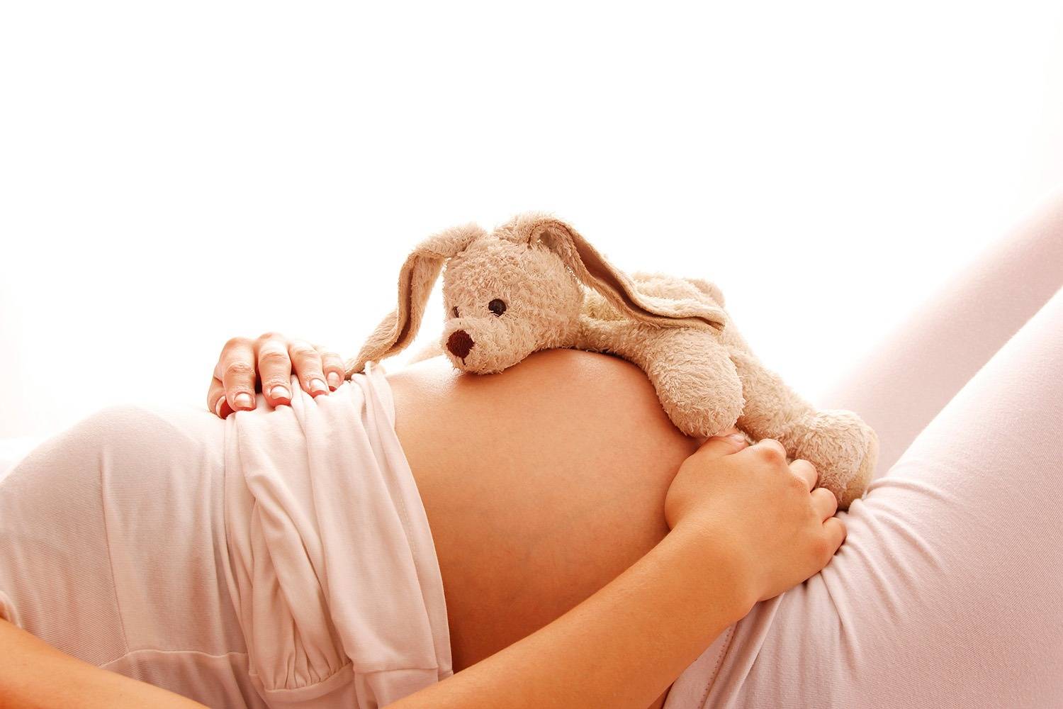 Lire la suite à propos de l’article Le Suivi de la Grossesse avec l’Hypnose : Une Approche Prouvée pour une Maternité Sereine